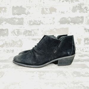 NEW Zodiac Hope Black Suede Leather Booties K871